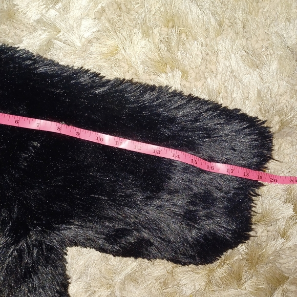 L/Xl Black faux fur Jacket - Picture 7 of 7